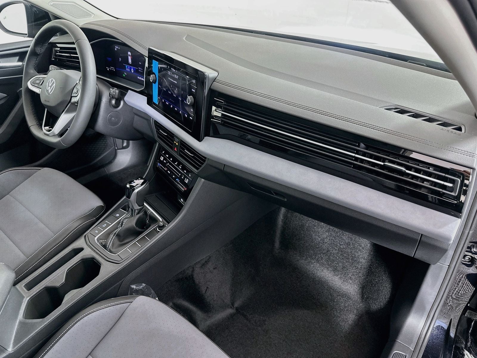 2027 Volkswagen Jetta 1.5T SE