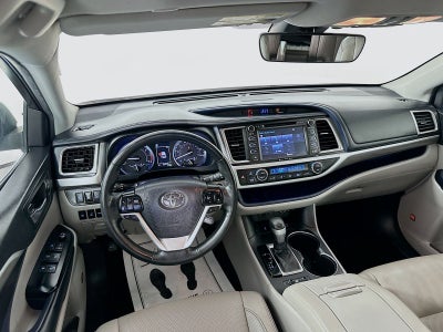 2019 Toyota Highlander Limited Platinum