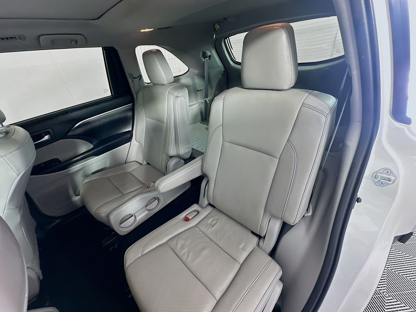 2019 Toyota Highlander Limited Platinum