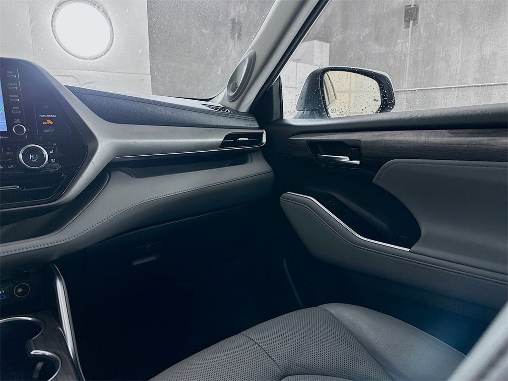 2022 Toyota Highlander Limited