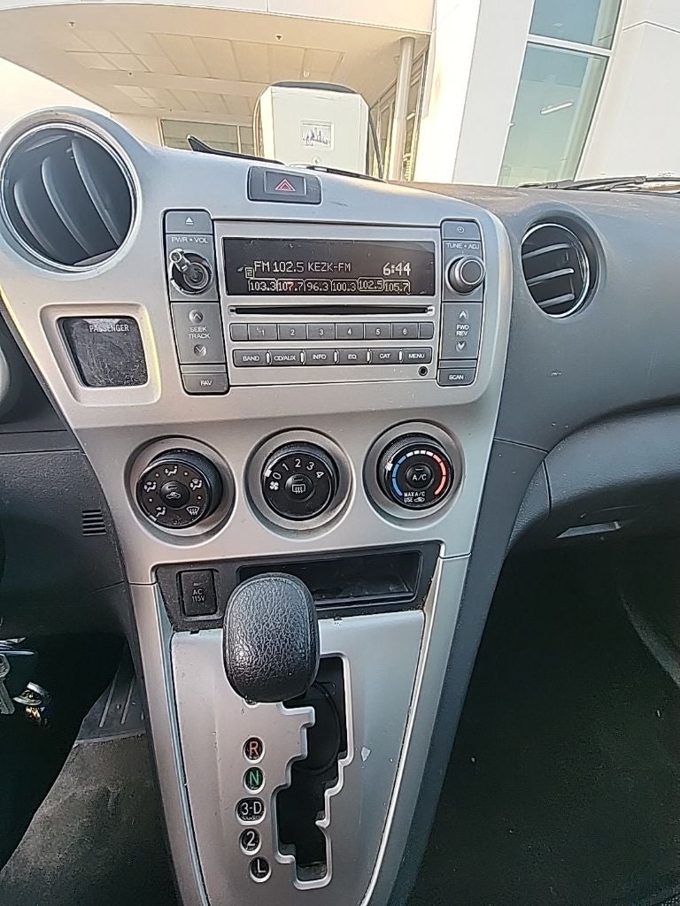 2010 Pontiac Vibe w/1SA