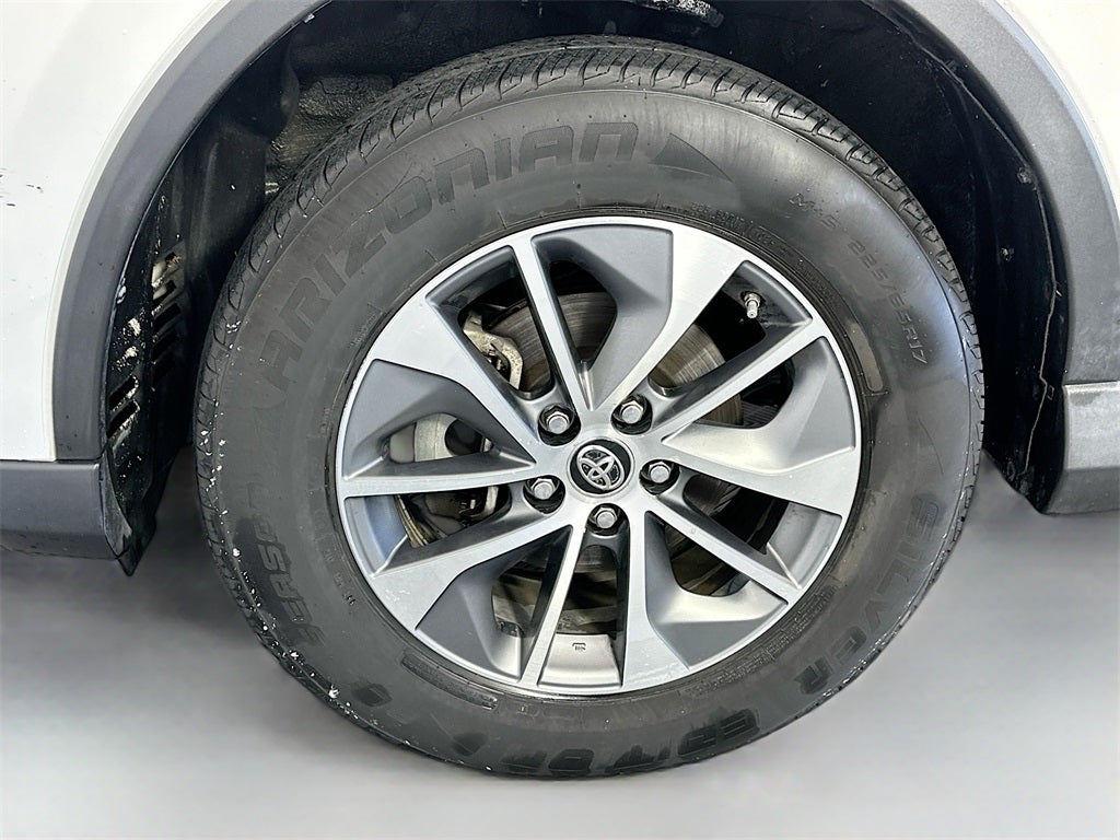 2018 Toyota RAV4 Hybrid LE