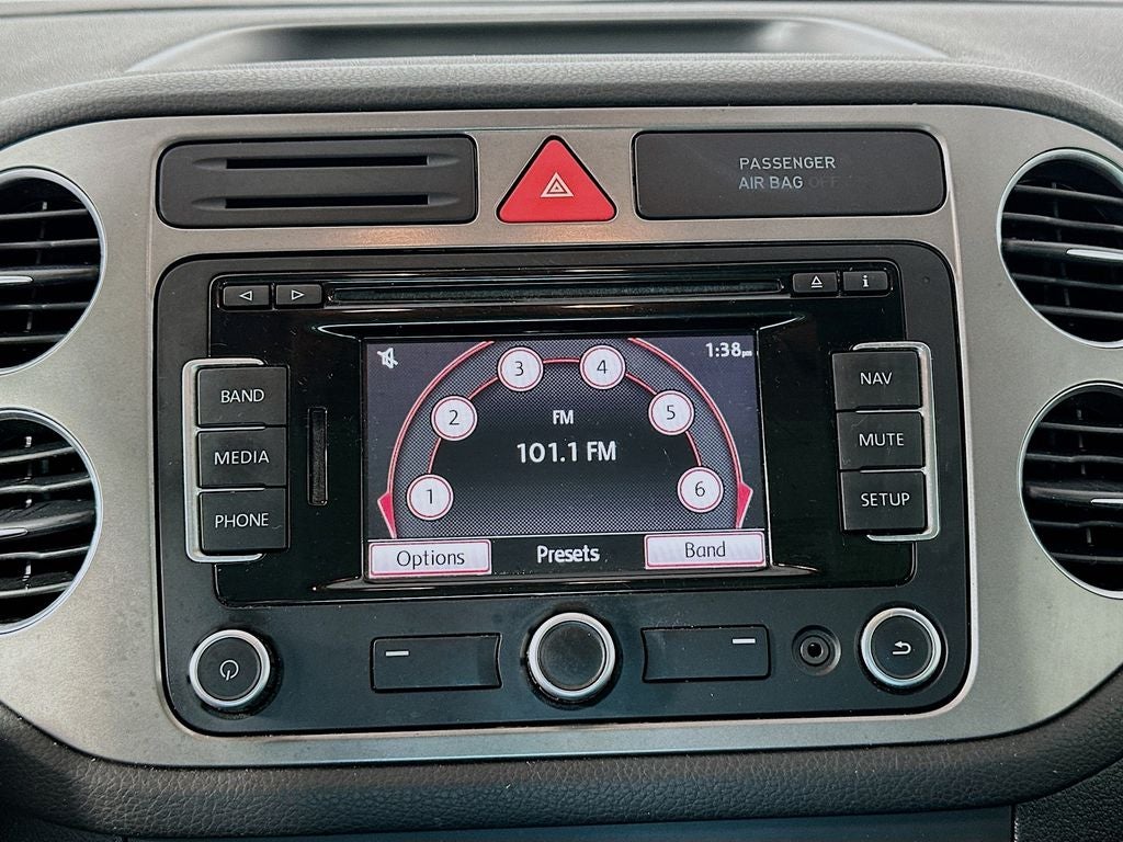 2011 Volkswagen Tiguan SE