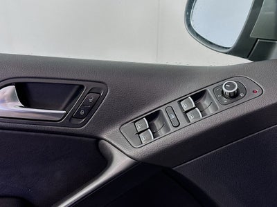 2011 Volkswagen Tiguan SE