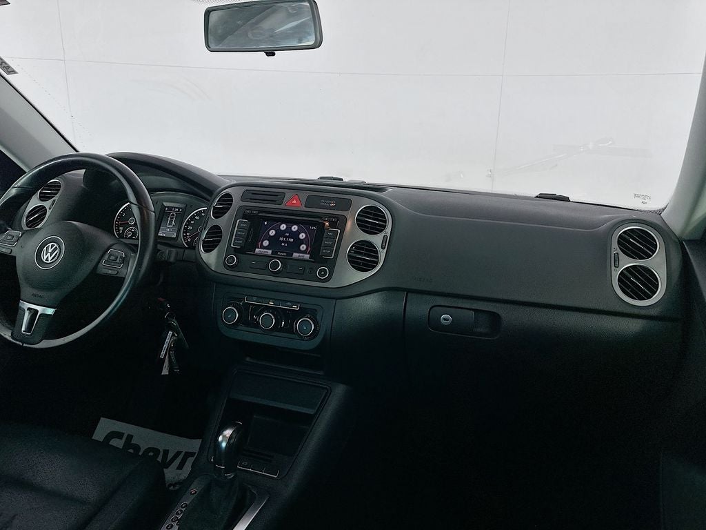 2011 Volkswagen Tiguan SE