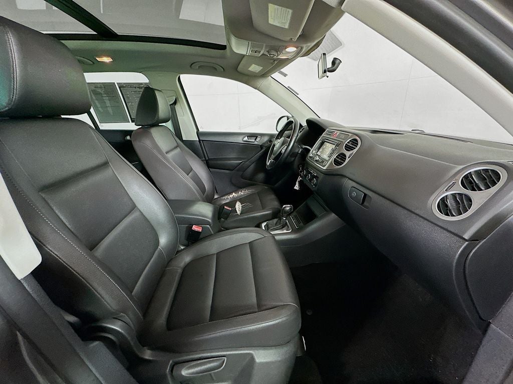 2011 Volkswagen Tiguan SE