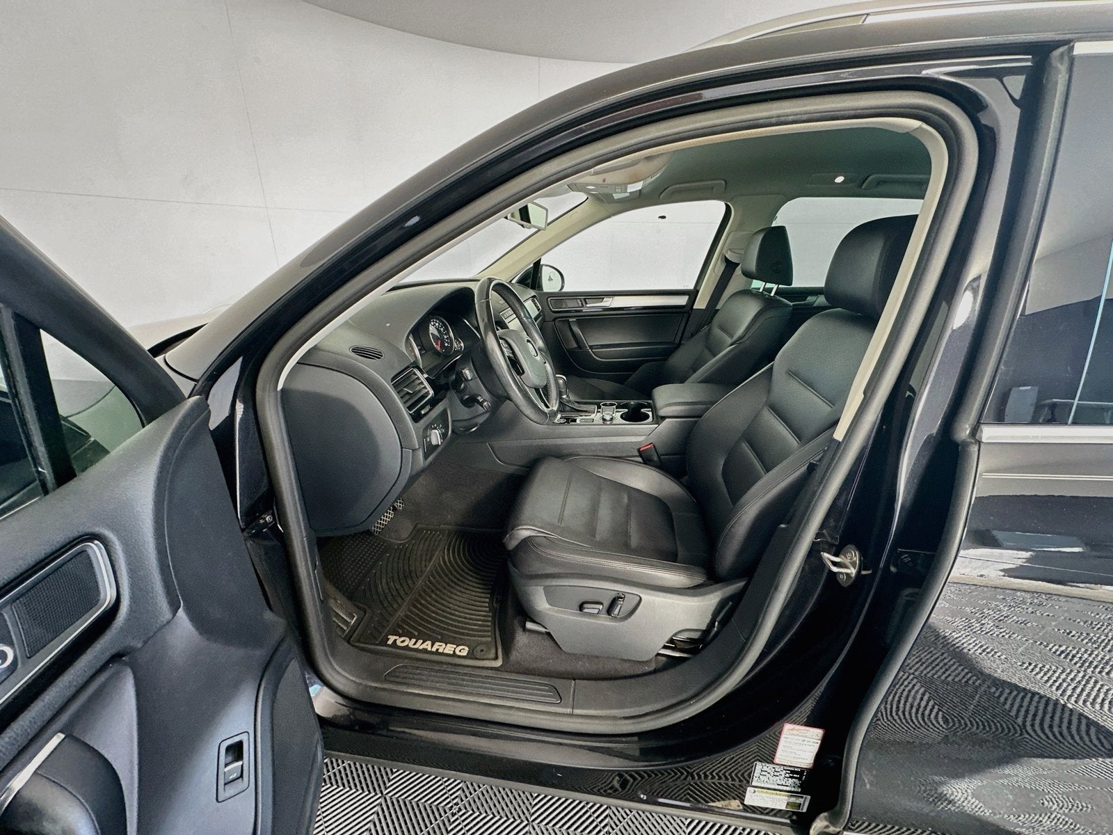 2016 Volkswagen Touareg Sport