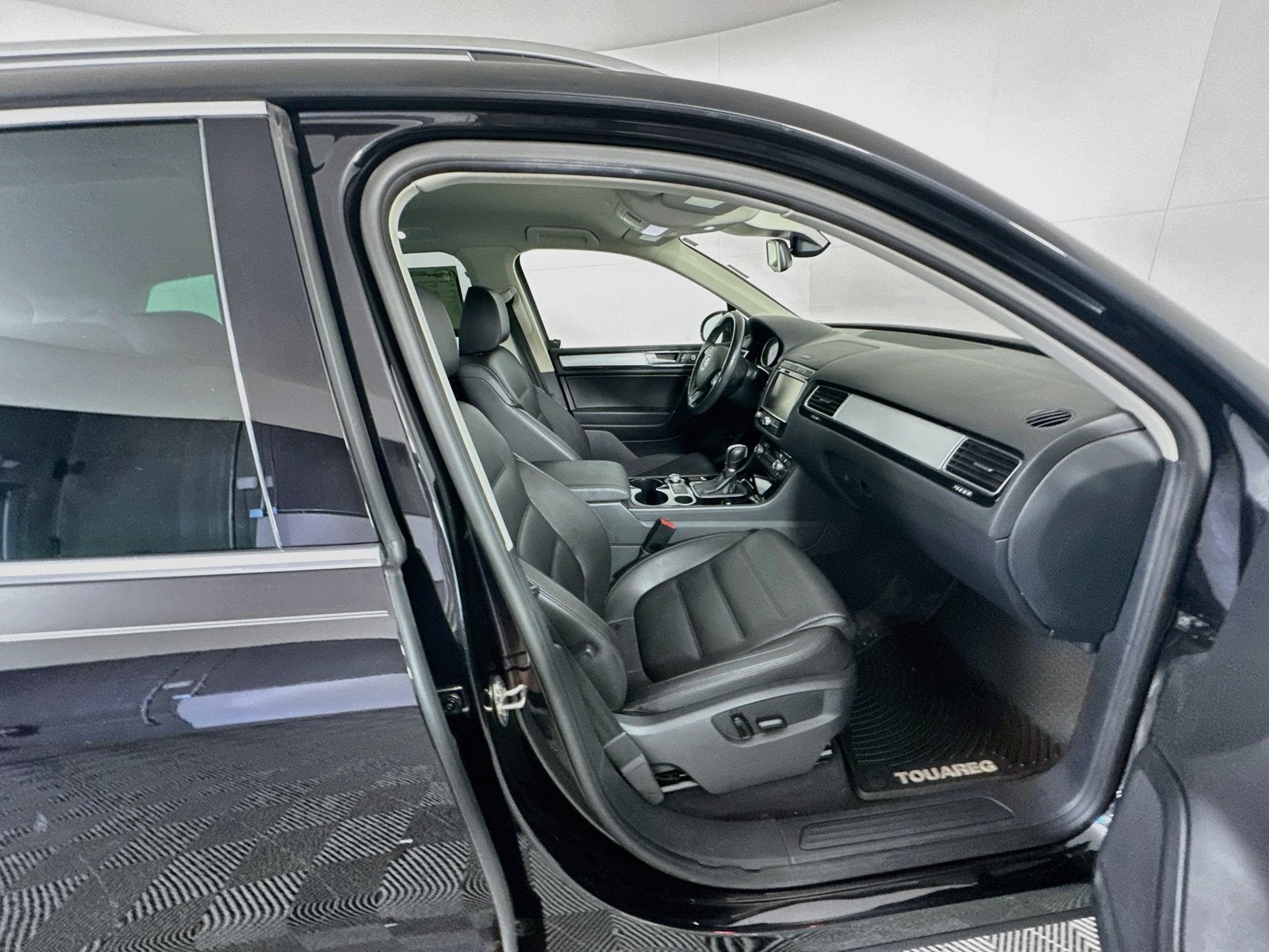 2016 Volkswagen Touareg Sport