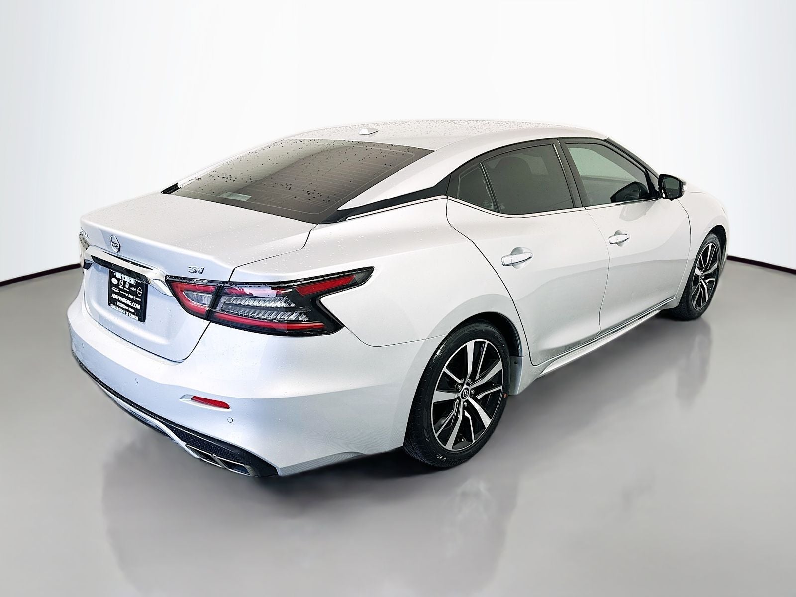 2022 Nissan Maxima SV