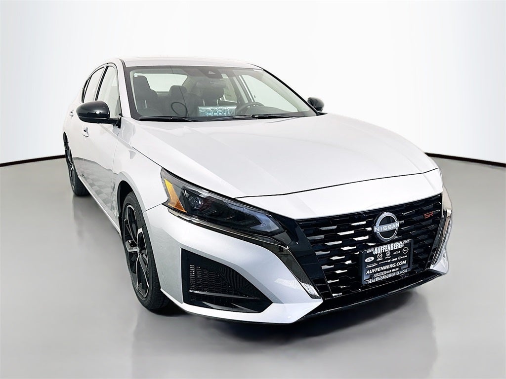 2025 Nissan Altima 2.5 SR