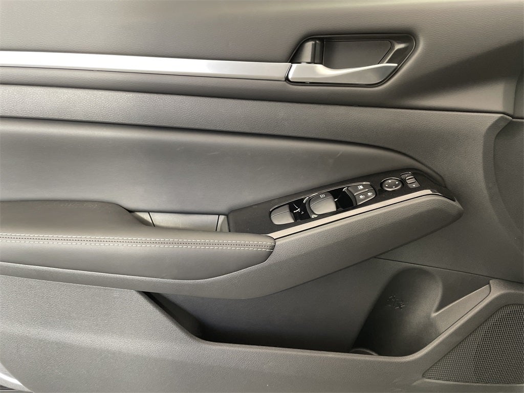 2025 Nissan Altima 2.5 SL