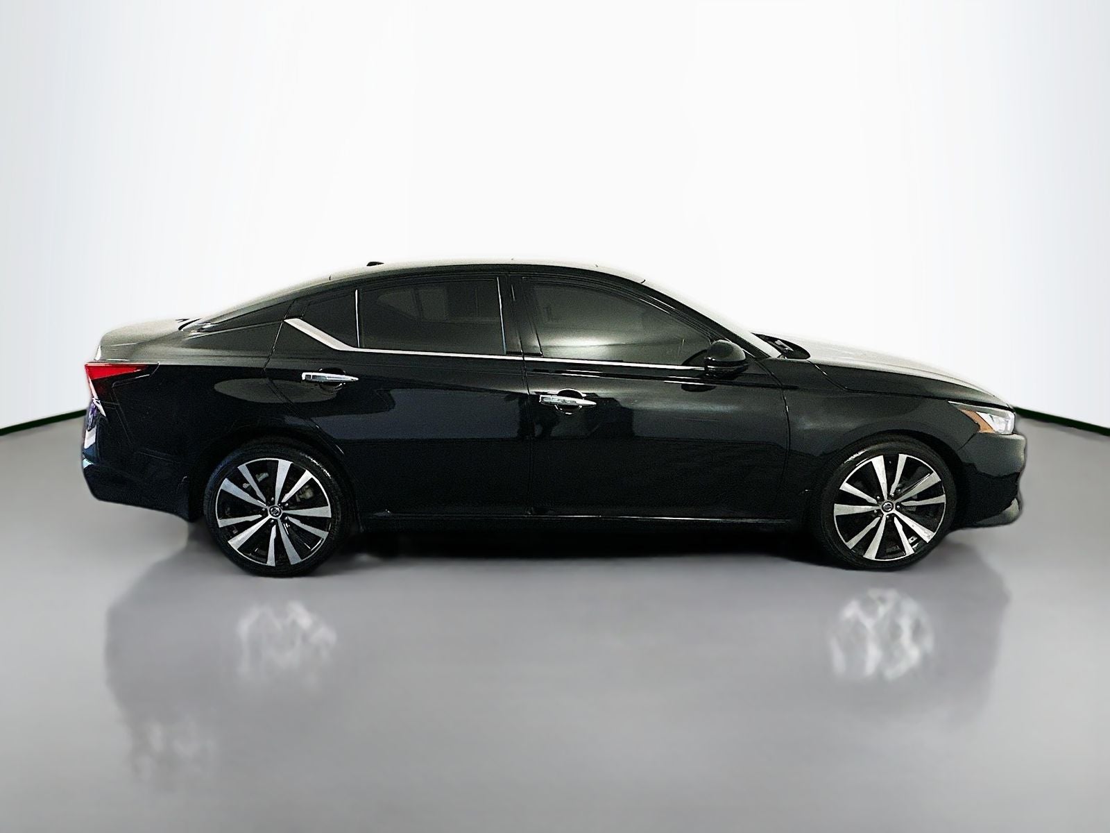 2021 Nissan Altima 2.5 Platinum
