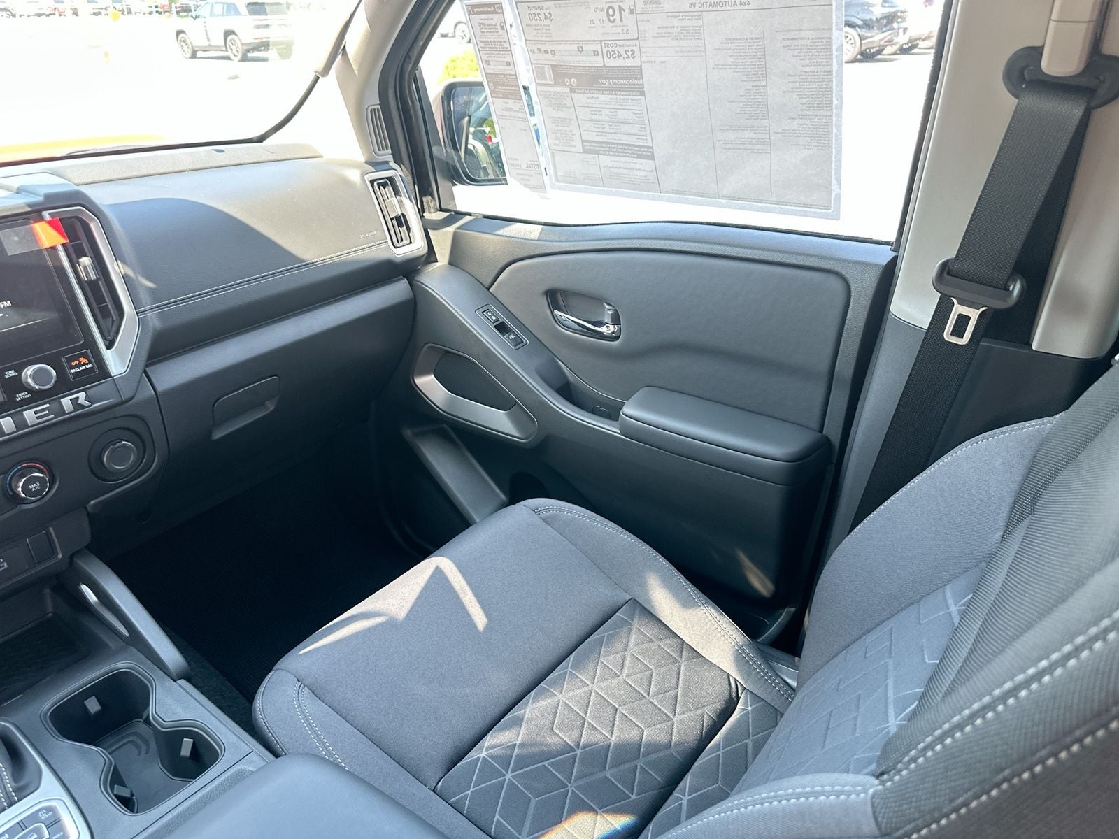 2027 Nissan Frontier SV