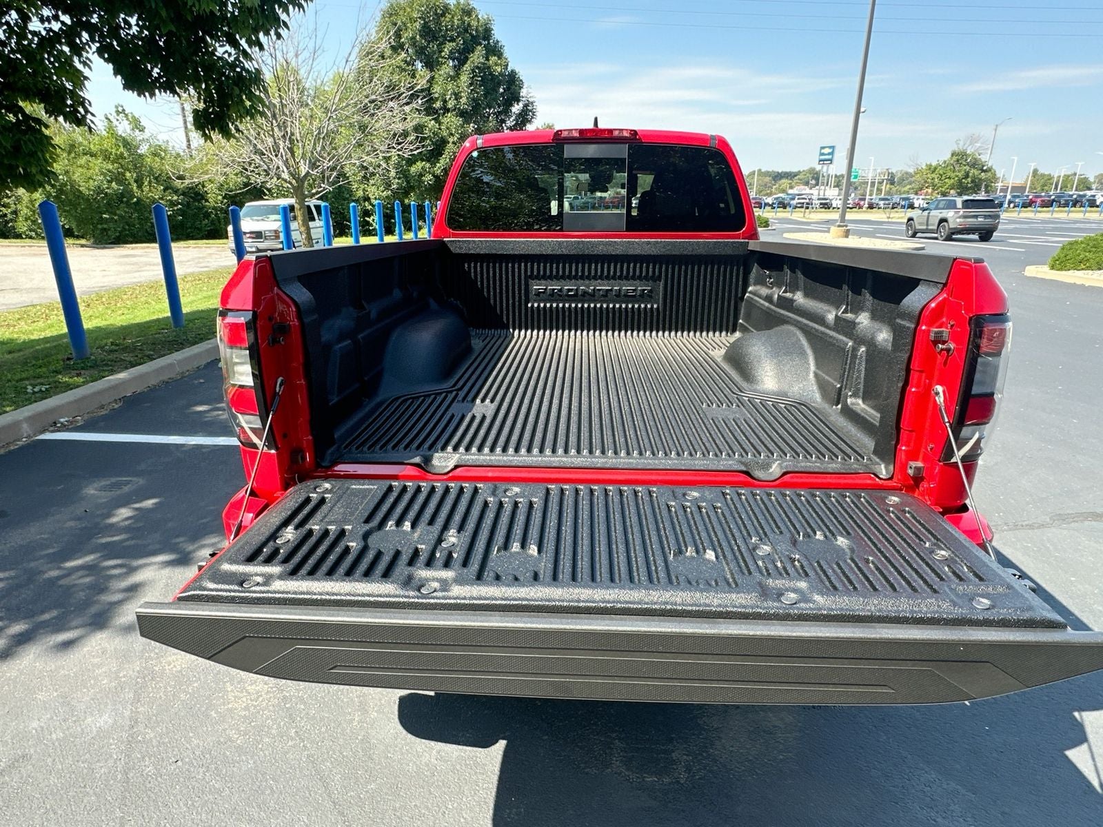 2027 Nissan Frontier SV