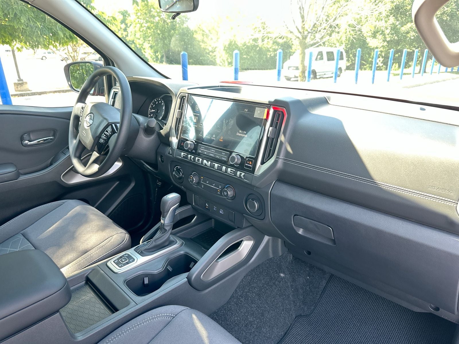 2027 Nissan Frontier SV