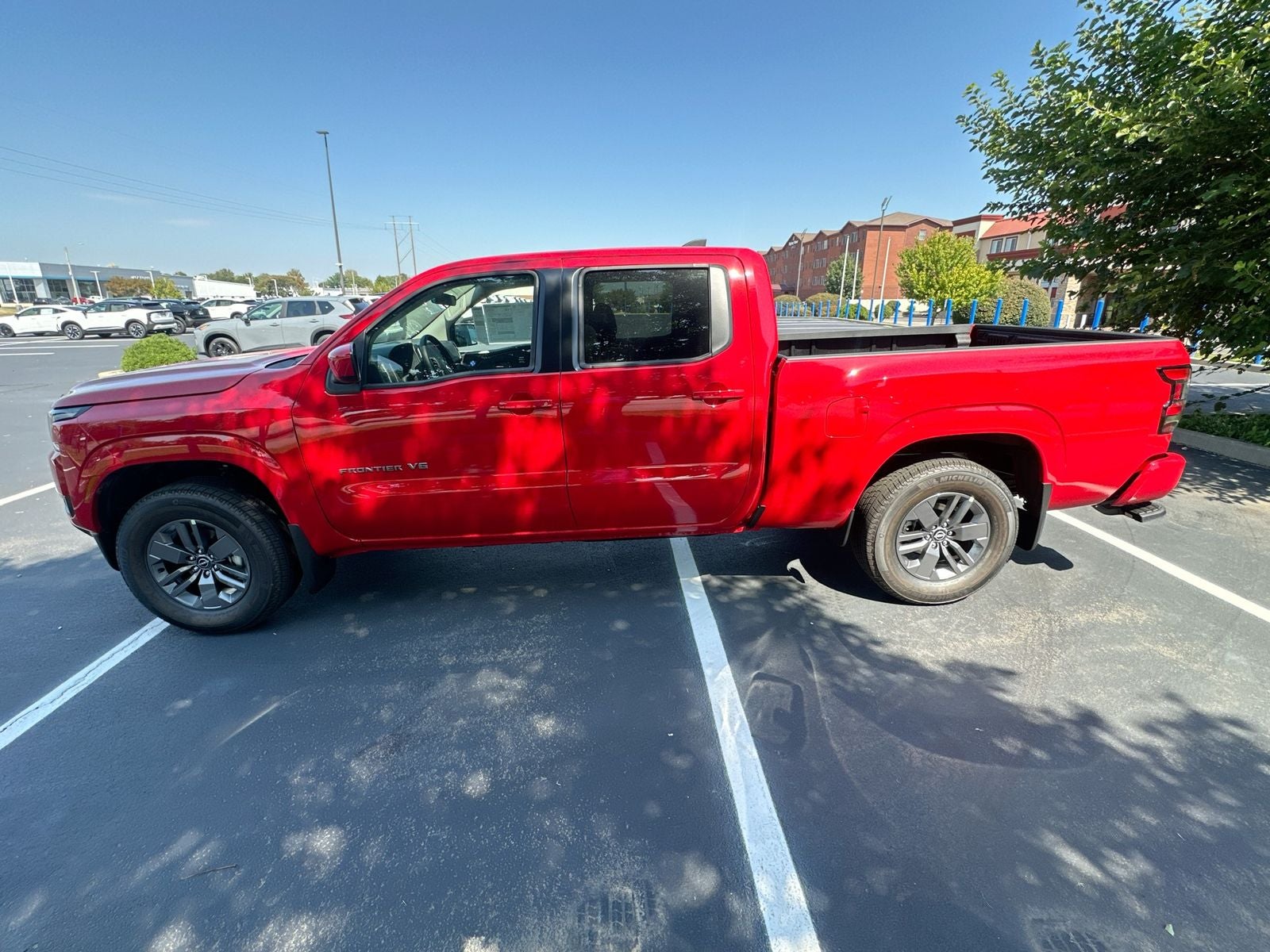 2027 Nissan Frontier SV
