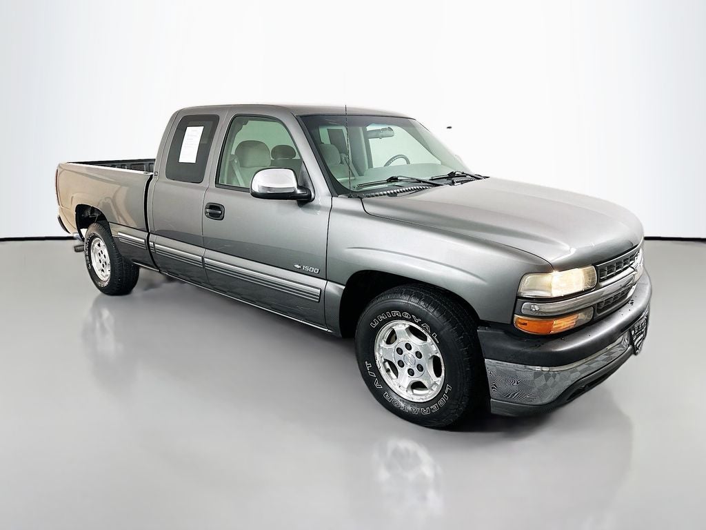 2000 Chevrolet Silverado 1500 LS