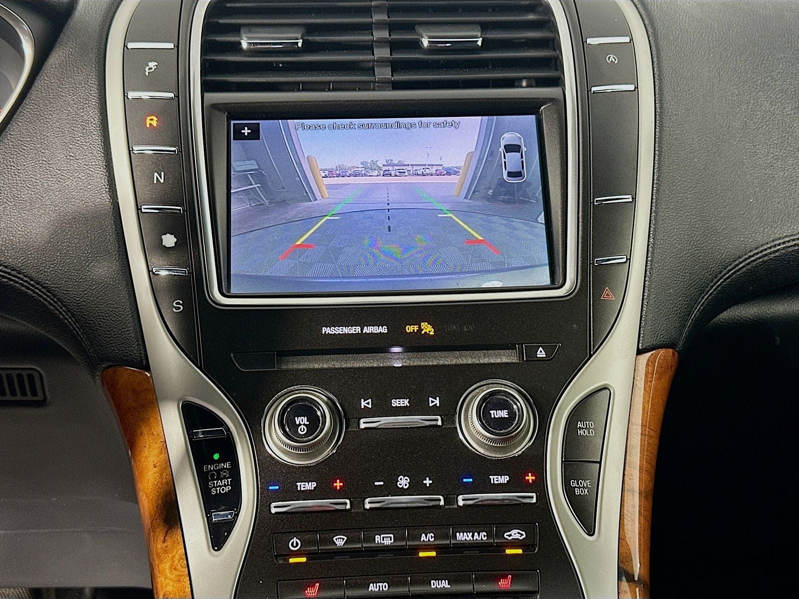 2019 Lincoln Nautilus Select