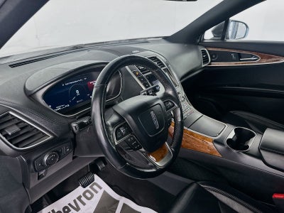 2019 Lincoln Nautilus Select