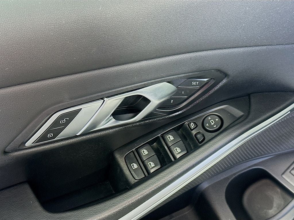 2023 BMW 3 Series 330i xDrive