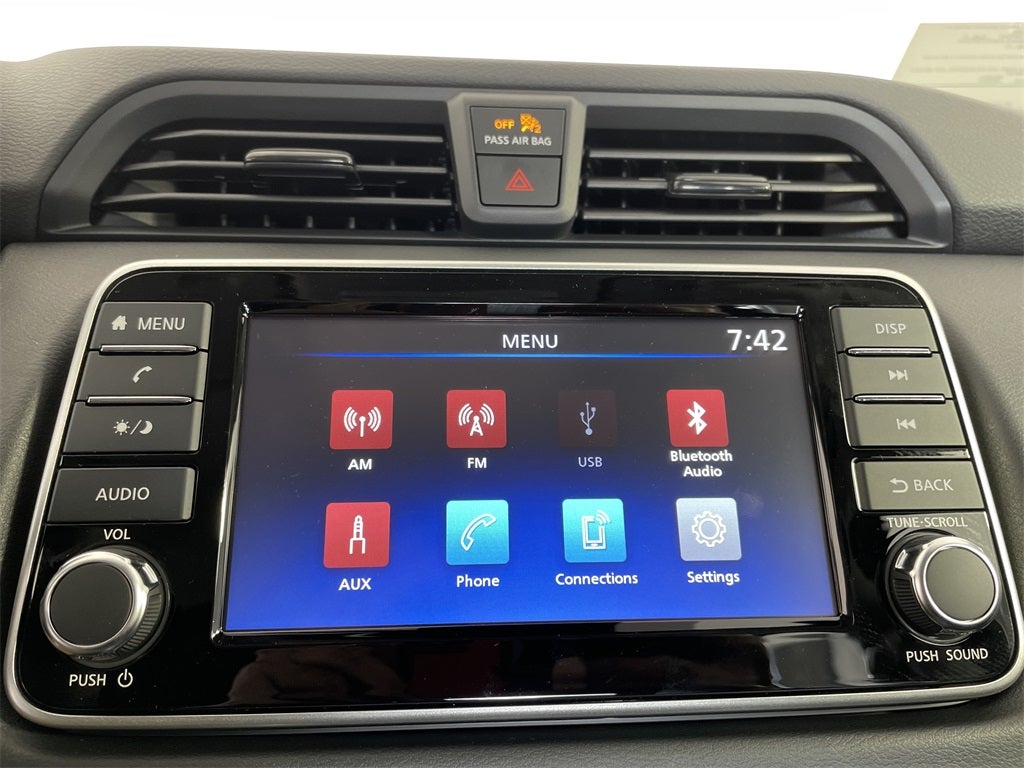 2025 Nissan Versa 1.6 S