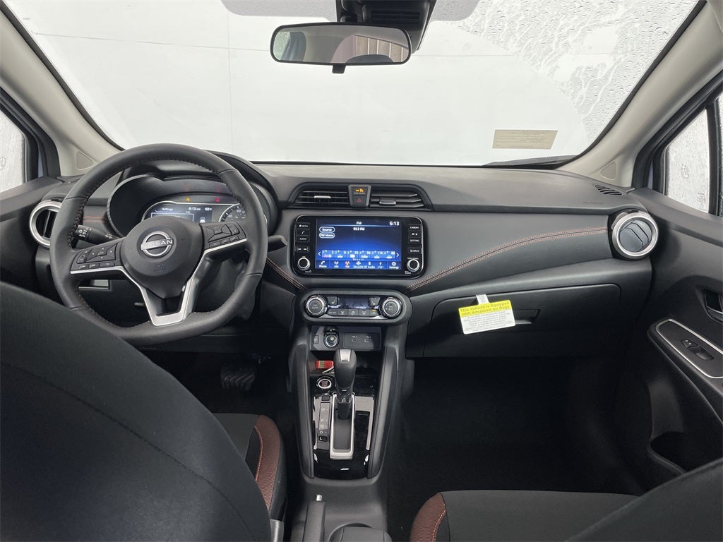 2025 Nissan Versa 1.6 SR
