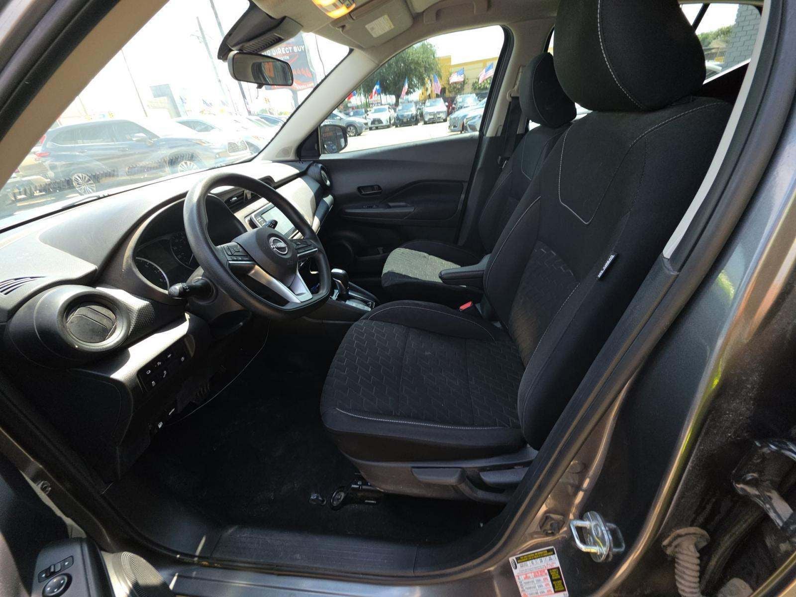 2022 Nissan Kicks S