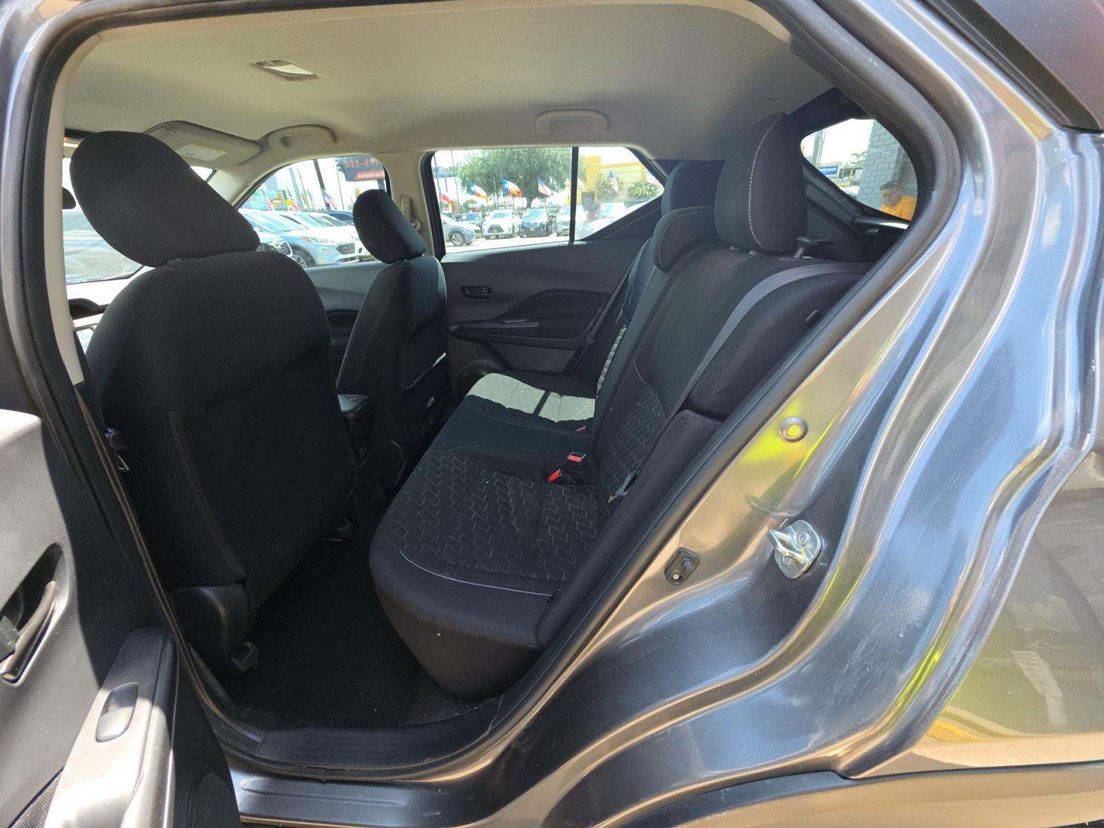 2022 Nissan Kicks S