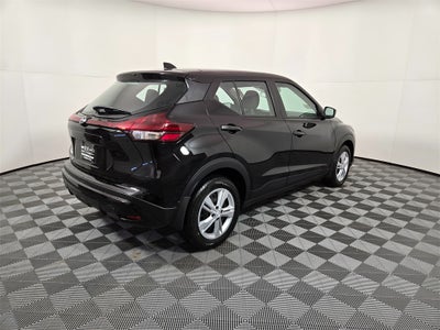 2025 Nissan Kicks Play S