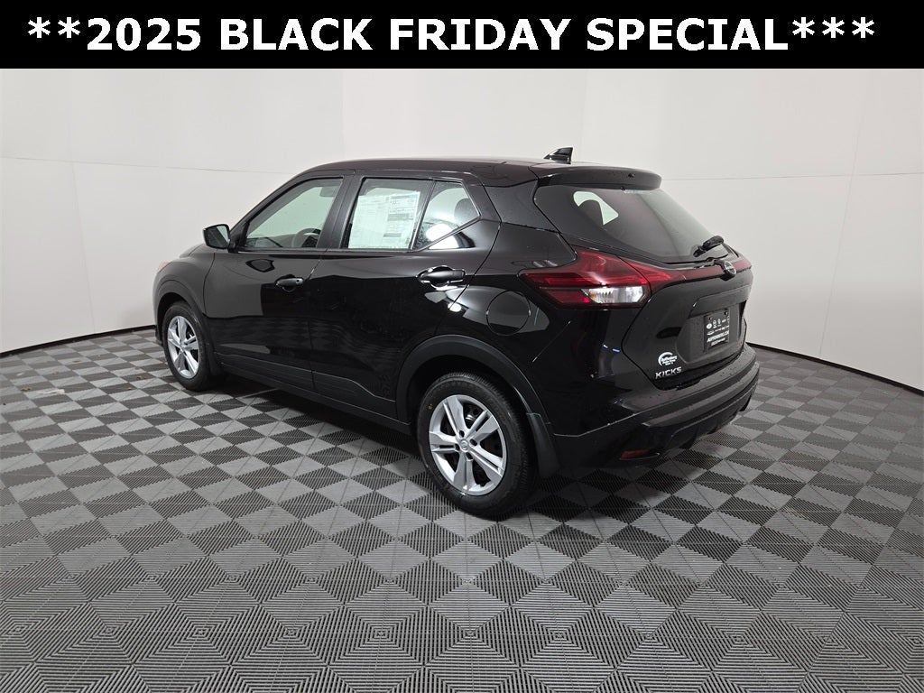 2025 Nissan Kicks Play S