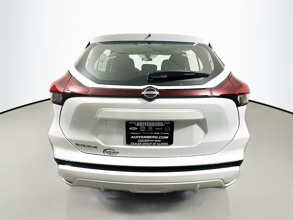 2025 Nissan Kicks Play S