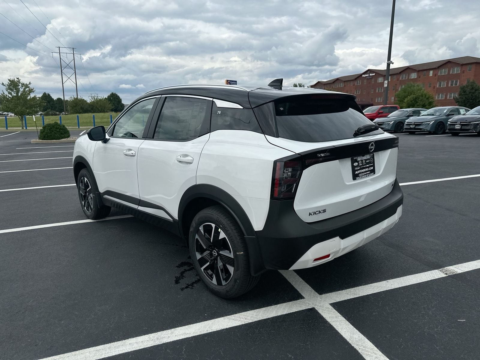 2027 Nissan Kicks SV