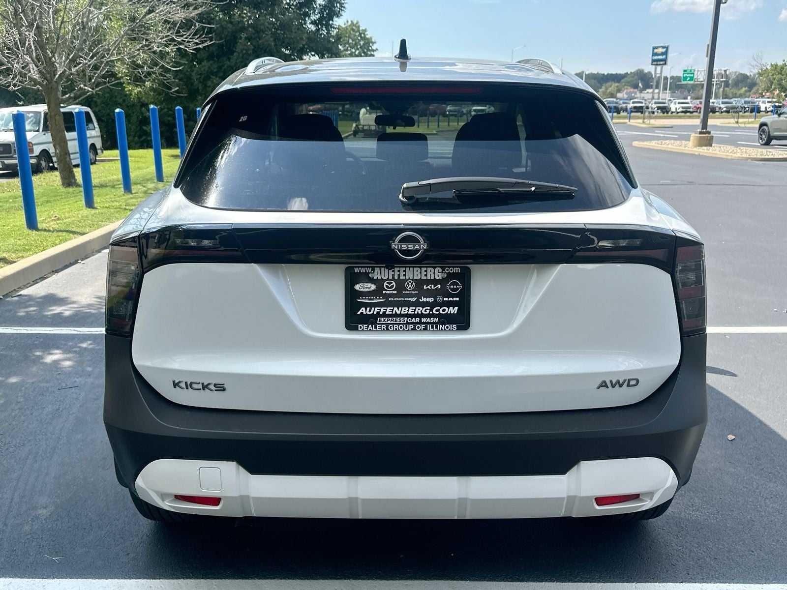 2027 Nissan Kicks SV