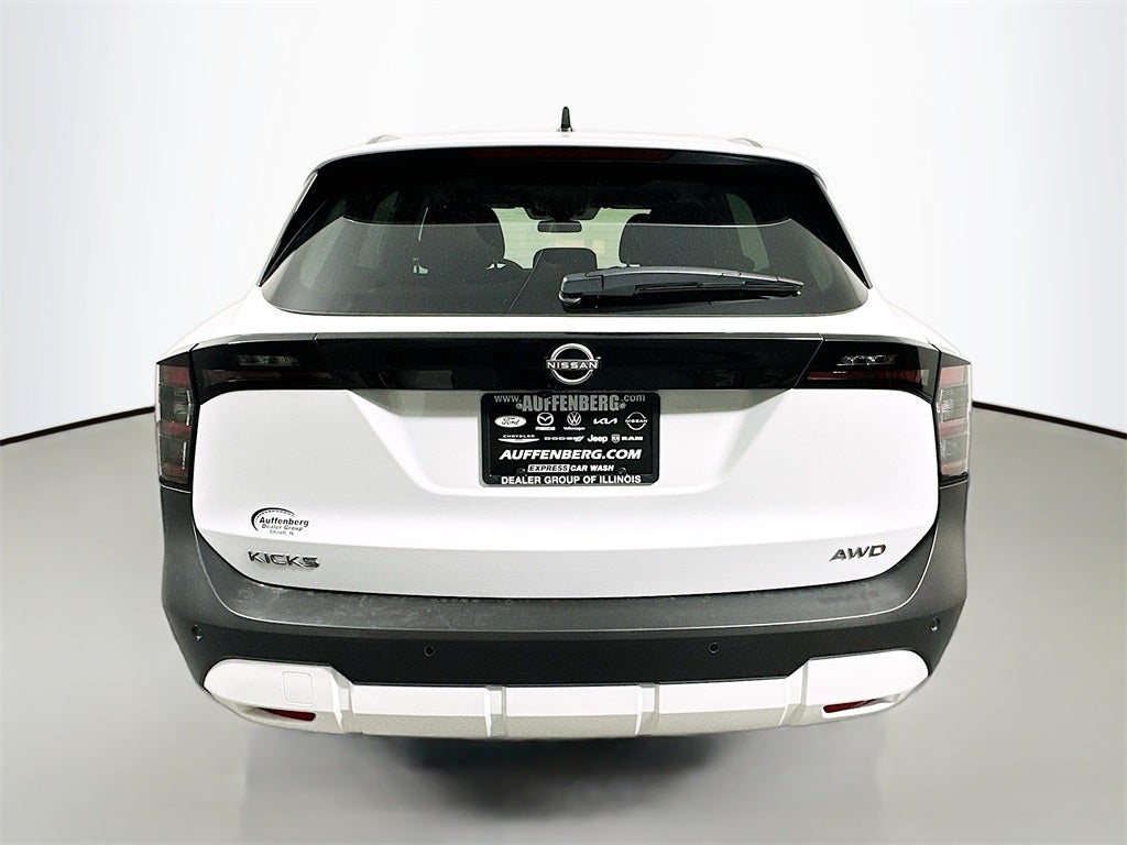 2026 Nissan Kicks SV