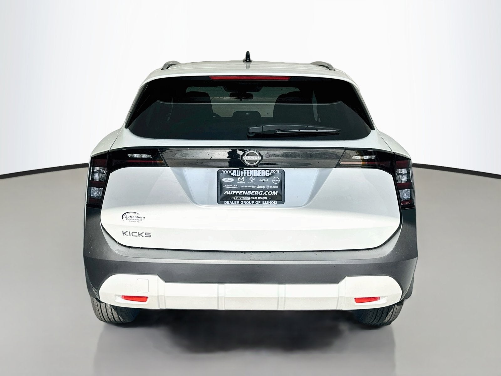 2027 Nissan Kicks SV