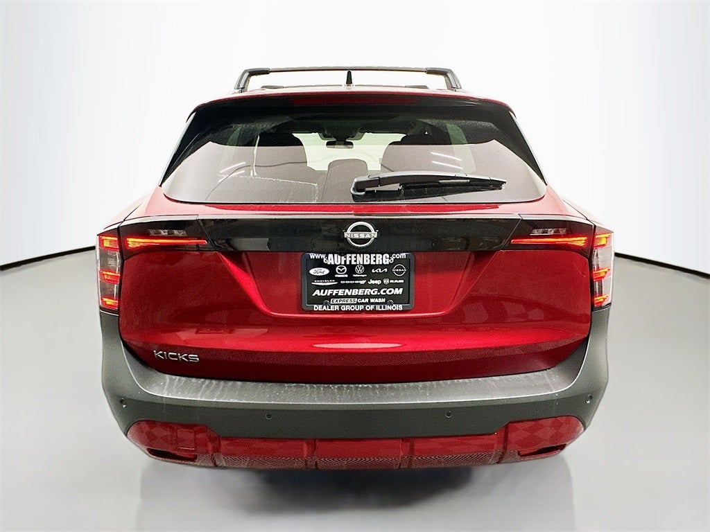 2026 Nissan Kicks SV