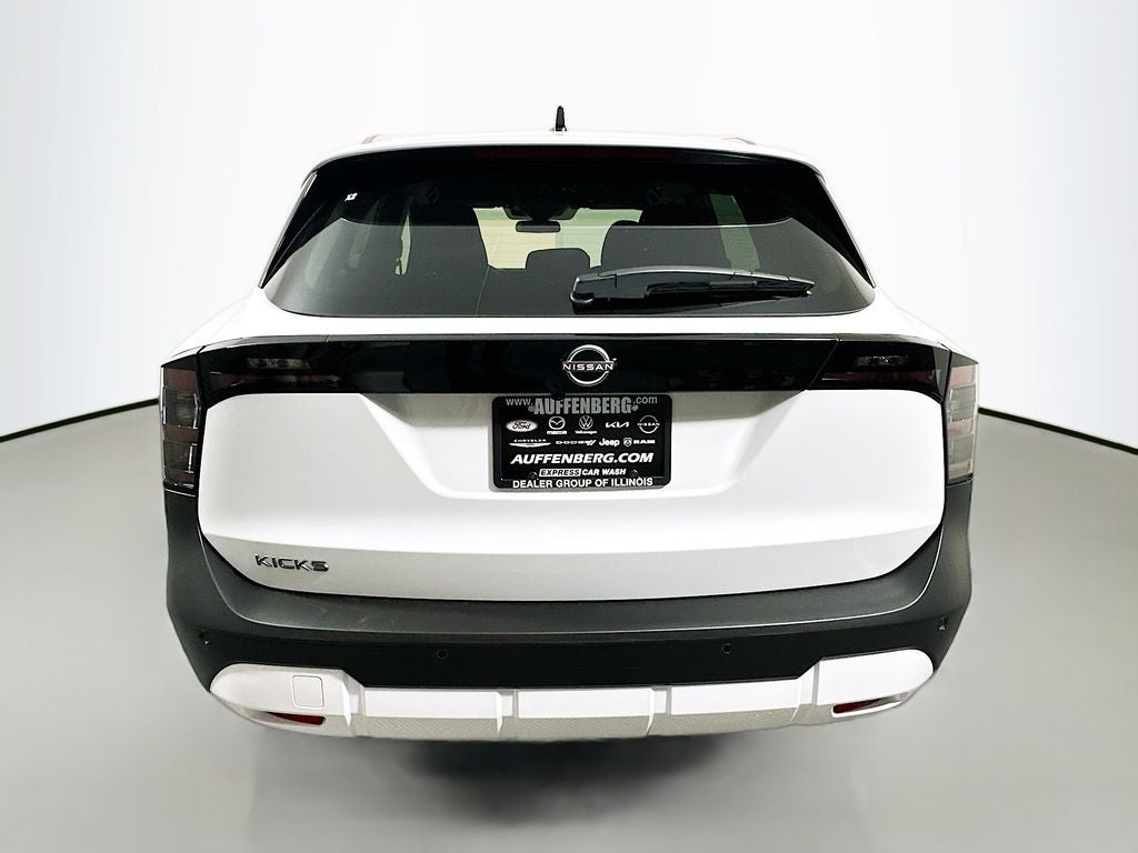 2026 Nissan Kicks SV