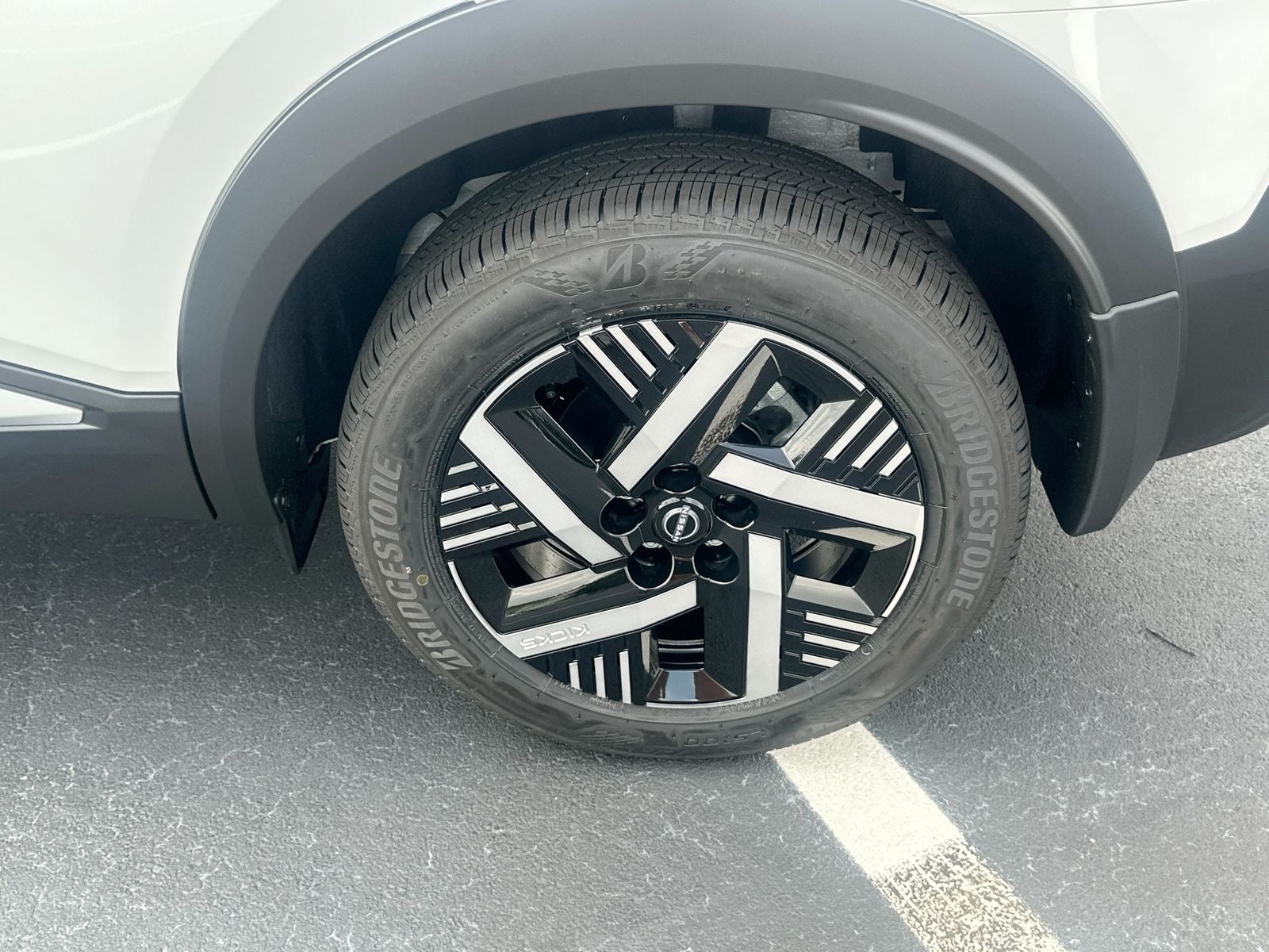 2027 Nissan Kicks SV