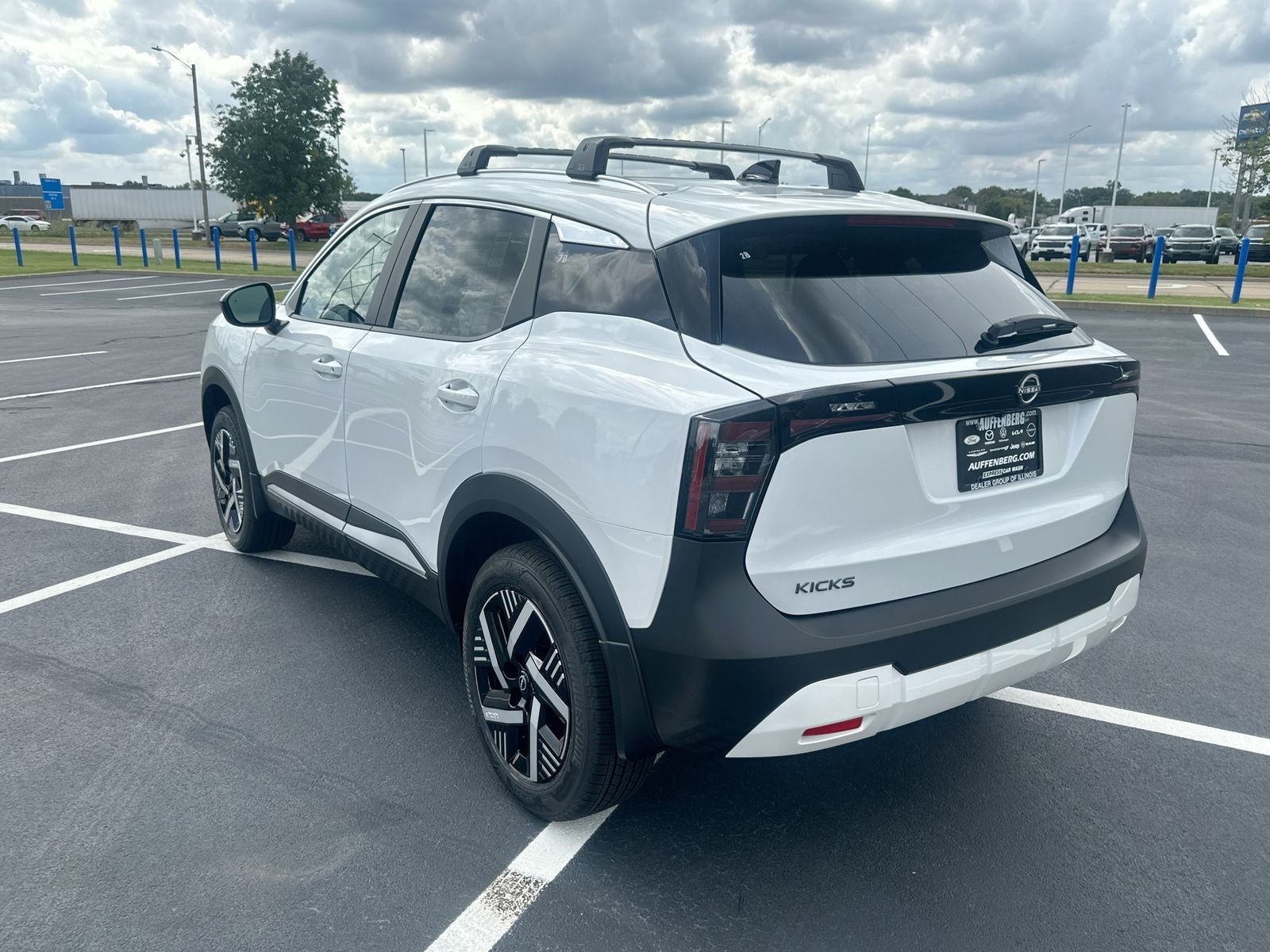 2027 Nissan Kicks SV