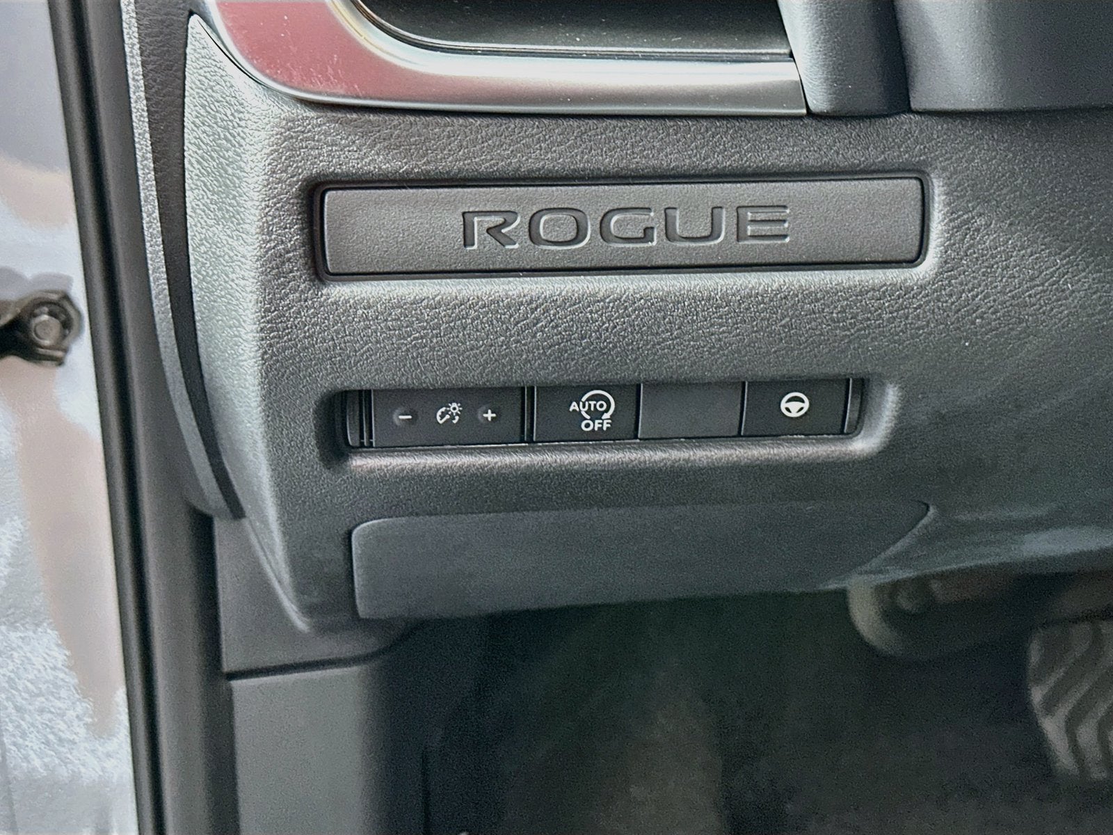 2027 Nissan Rogue SV