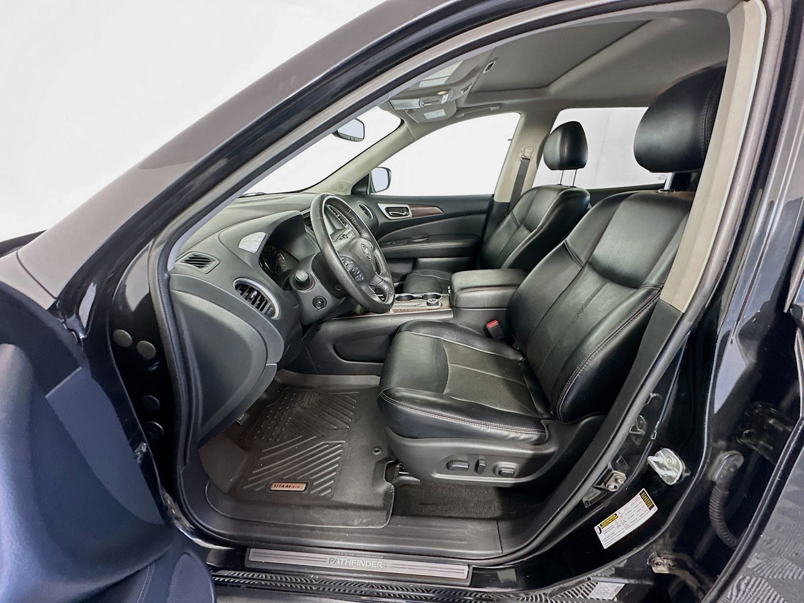 2020 Nissan Pathfinder Platinum