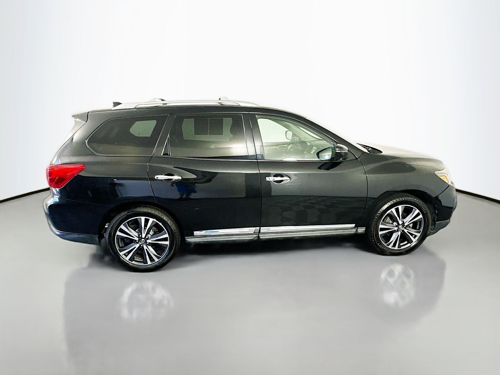 2020 Nissan Pathfinder Platinum
