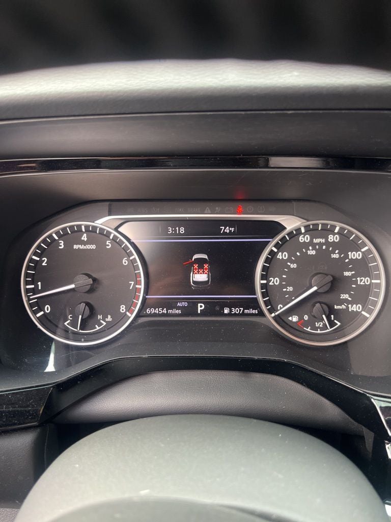 2023 Nissan Pathfinder SL