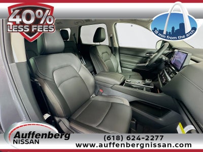 2026 Nissan Pathfinder SL
