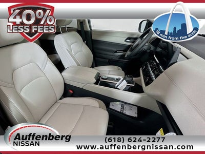 2026 Nissan Pathfinder SL