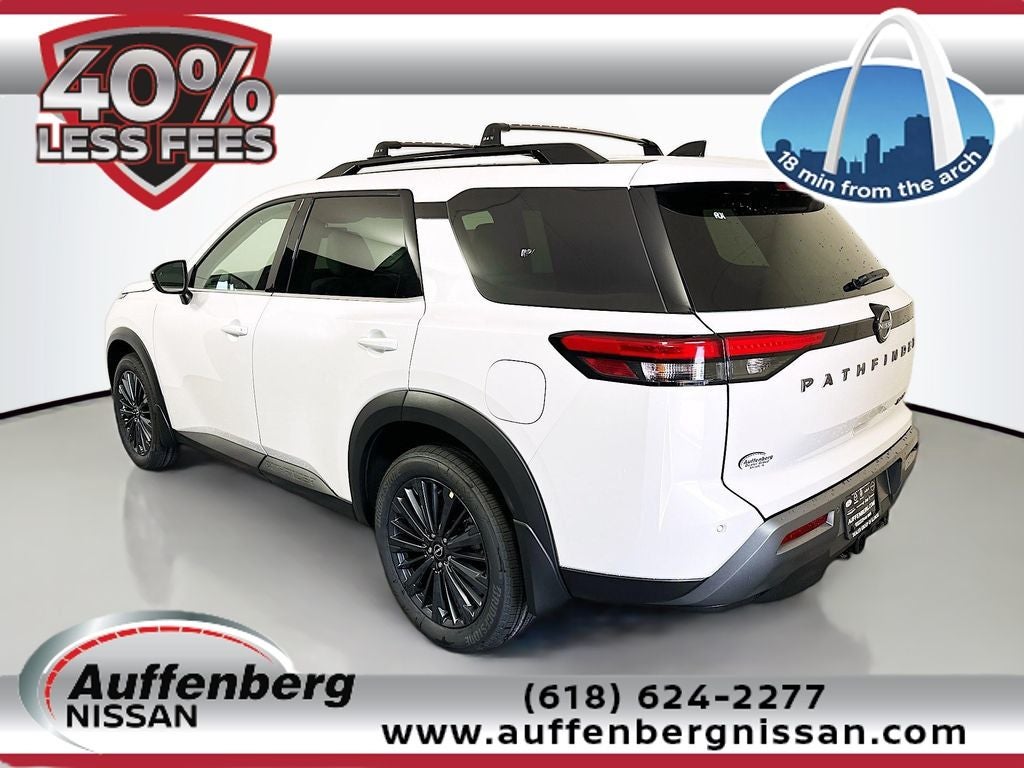 2026 Nissan Pathfinder SL