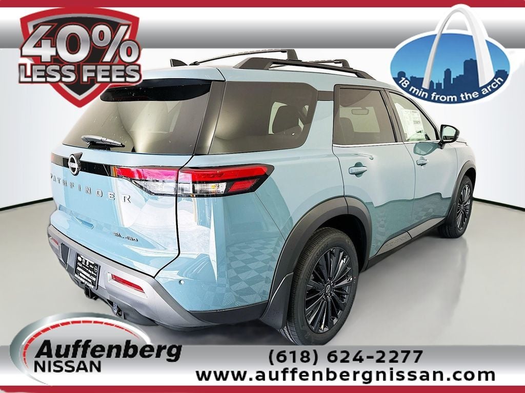 2026 Nissan Pathfinder SL