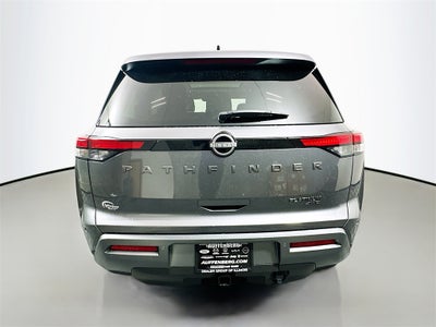 2026 Nissan Pathfinder Platinum