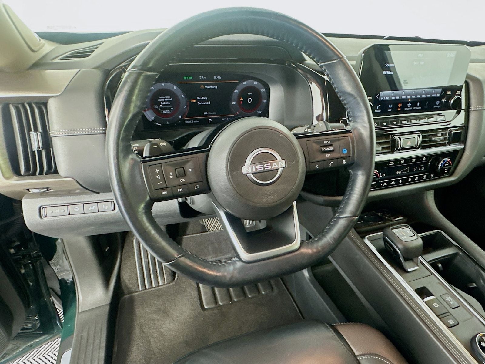 2023 Nissan Pathfinder Platinum
