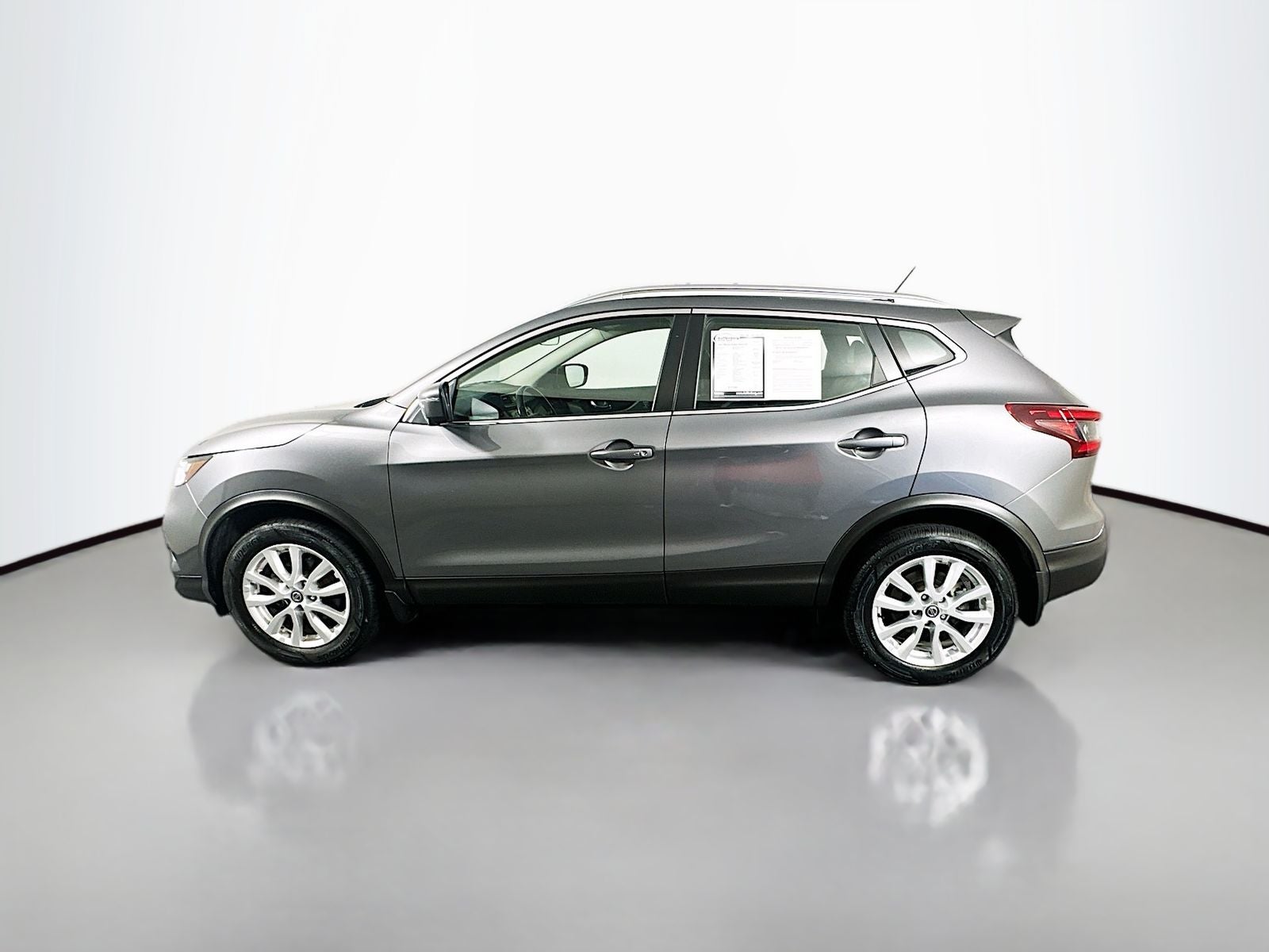 2022 Nissan Rogue Sport SV